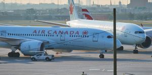 Un nouveau PDG « multilingue »… mais moins de français sur des vols long‑courriers : le vrai défi linguistique d’Air Canada