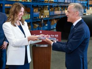 Braid: Smith's big Stampede rollouts aimed at cutting separatist support Carney is not Trudeau, but do separatists see that, Danielle Smith hopes so