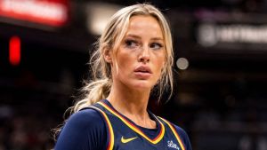 Sophie Cunningham convierte polémica en tendencia viral dentro de la WNBA