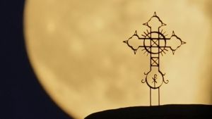 Deze kerk op Cyprus wil grote gezinnen stimuleren: 1500 euro als je een derde kind laat dopen