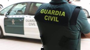 Dos heridos muy graves tras la colisión entre un camión y un turismo en Corvera