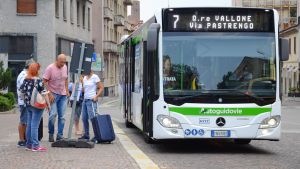 A Pavia i cittadini bocciano Autoguidovie: «Corse saltate e troppi ritardi»