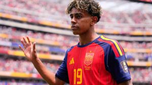 Lamine debe pedir perdón