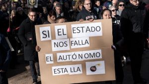 ¿A quién beneficia un país dependiente?
