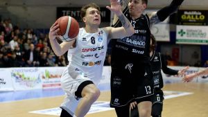 Basket serie B. Bertetti, punti e regia. Faenza ha il quintetto
