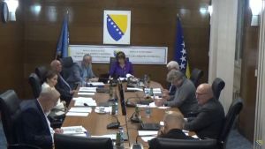 Kazne pljušte, ali pravila nisu jasna: Spor unutar CIK-a zbog preuranjene izborne kampanje