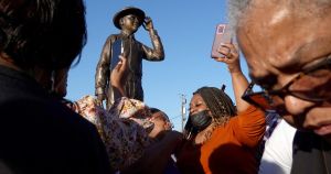 Granderson: When a young Black man dies mysteriously in the South, assume nothing