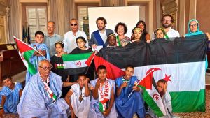 Lucca abbraccia i piccoli ambasciatori Saharawi