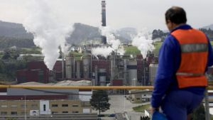 Ence instalará en la fábrica de Navia nuevos equipos para aprovechar íntegramente los restos forestales