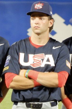 Final MLB Mock Draft 2026: White Sox Expected to Take Roch Cholowsky With First Overall Pick Today