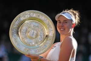 ¡Histórica! Linda Nosková es la campeona más joven de Wimbledon en los últimos 15 años