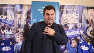 David Fernández, un mes de silencio y nueve fichajes