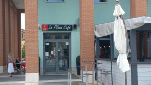 Giovane crea il panico nei locali. I timori dopo il delitto allo Yoghi: 