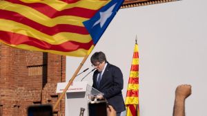 Puigdemont reduce su actividad pública mientras aguarda el desenlace de la amnistía y su regreso