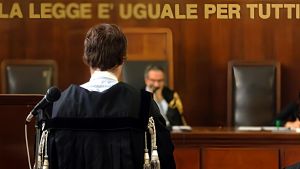 Estorsione, due condanne. Coppia minaccia l’ex amante: “Ti vengo a prendere”