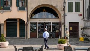 In piazza dei Signori a Padova arriva Signorvino