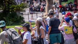¿Cuántos turistas hay en Barcelona un día de verano?