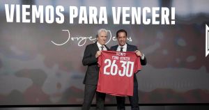 FPF e Seleção com idiomas diferentes