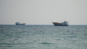 Amerika pokrenula nove napade, pošto je Iran ponovo zatvorio Ormuski moreuz
