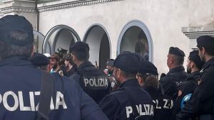 Biennale, stop Ue ai fondi. La Lega attacca Bruxelles: “Basta censure e ricatti”
