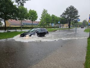 Lige nu: Risiko for skybrud med hagl og kraftig vind på vej mod Sjælland