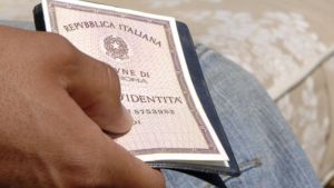 Carta d’identità cartacea, facciamo chiarezza sulla proroga: per cosa si potrà usare dopo il 3 agosto