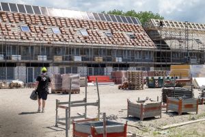 Bouwen van een nieuwbouwwoning in EU is in tien jaar tijd de helft duurder geworden