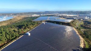 Arranca la planta solar de Asturiana de Zinc, la mayor de España para autoconsumo