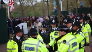 UK police arrest 12 in counter-terrorism investigation