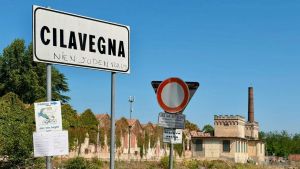 Cilavegna, scritte antisemite sul cartello in via dei Mille