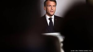Macron kondigt militaire oefeningen aan met Oekraïne