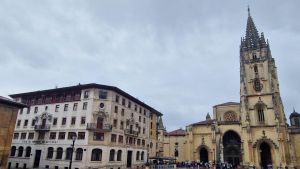 Oviedo tendrá un nuevo hotel en el casco histórico: Blas Herrero adquiere un céntrico edificio
