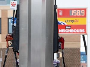 Gunter: Dear Premier Smith, just give us a break at the pumps already I’m told by government sources that at least 20,000 people have begun the rebate application, only to have apparently given up before completing it