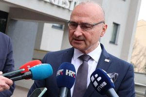 Grlić Radman: Razni visoki predstavnici u BiH su puzajućim reformama jako naštetili Hrvatima
