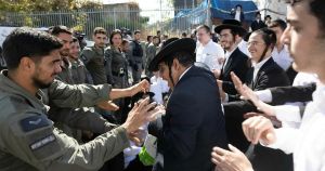 Haredim Expect Secular Tel Avivians to Die for the Flag While They're in Yeshiva