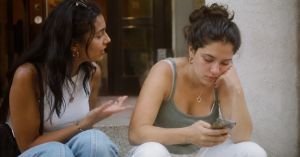 5 Signs You're in a One-Sided Friendship (And How to Fix It)