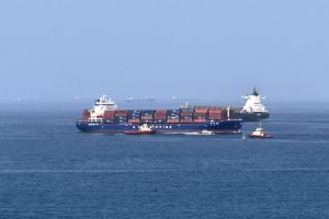 Trump Says He’s Taking Over Strait of Hormuz and Imposing Massive Fee