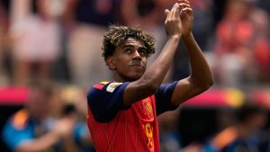 Kylian Mbappé vs Lamine envipí