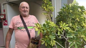 Livorno, la banca nega l'anticipo della pensione per una visita medica: un cliente (sconosciuto) gli presta i soldi