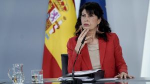 El Gobierno aprueba la ley contra la violencia vicaria, que será una agravante por razón de género, no un nuevo delito