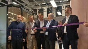 Dinova inaugura il nuovo quartier generale a Bologna: 
