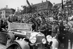 Skolen kan sagtens lære børn at svare på, hvem Hitler var