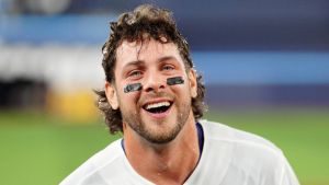 How Blue Jays beat the Yankees for Ernie Clement — and found an all-star