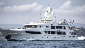 A Trieste arriva lo yacht da 450 milioni dell’ambasciatore americano Fertitta