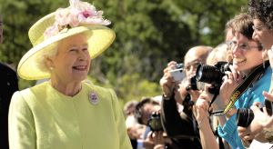 Michelle Obama worried her $50 brooch was too modest for the Queen. Elizabeth wore it the next night.