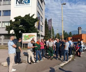 Počeo protest radnika Toplane Zenica: “Dobili smo prijetnje da, ako se skupimo na protest, nikako nećemo dobiti platu”