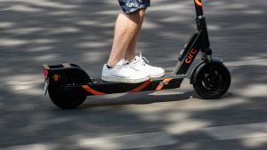 Obustavljen konkurs za najam električnih trotineta, Sekretarijat tvrdi – greška u komunikaciji