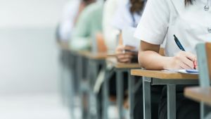 Maturità e voti bassi, dura replica di 378 docenti: “L’esame non è un evento celebrativo”