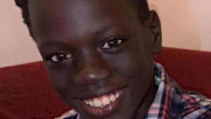 Mor Kaire morto a 14 anni, raccolta fondi per riportarlo in Senegal. “Il padre non avrebbe pace se la bara dovesse partire da sola