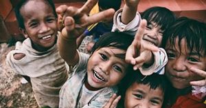 The Uncanny Happiness of Common Unhappiness